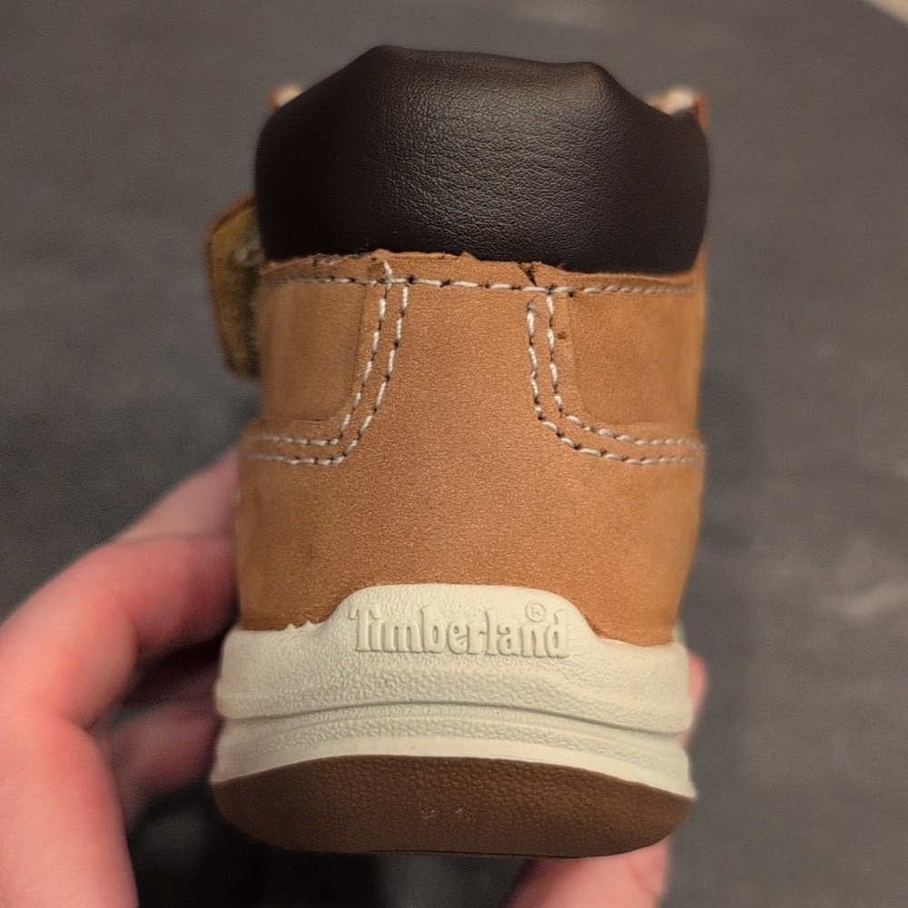 Timberland Size 4 Toddler Brown Strap Boots (Nearly new) - Picture 6 of 9